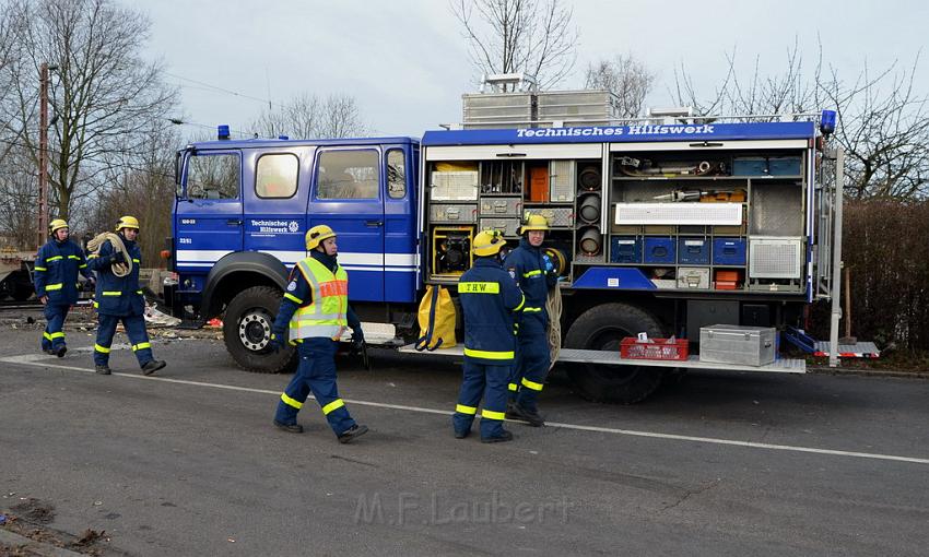 Schwerer VU Bus Zug Düsseldorf P134.JPG